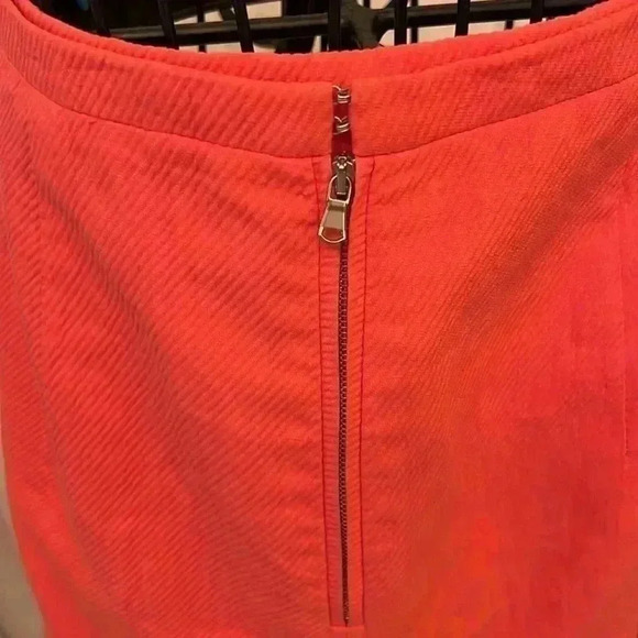 Carven coral color mini skirt w/pockets-Sz 42 - Picture 6 of 7